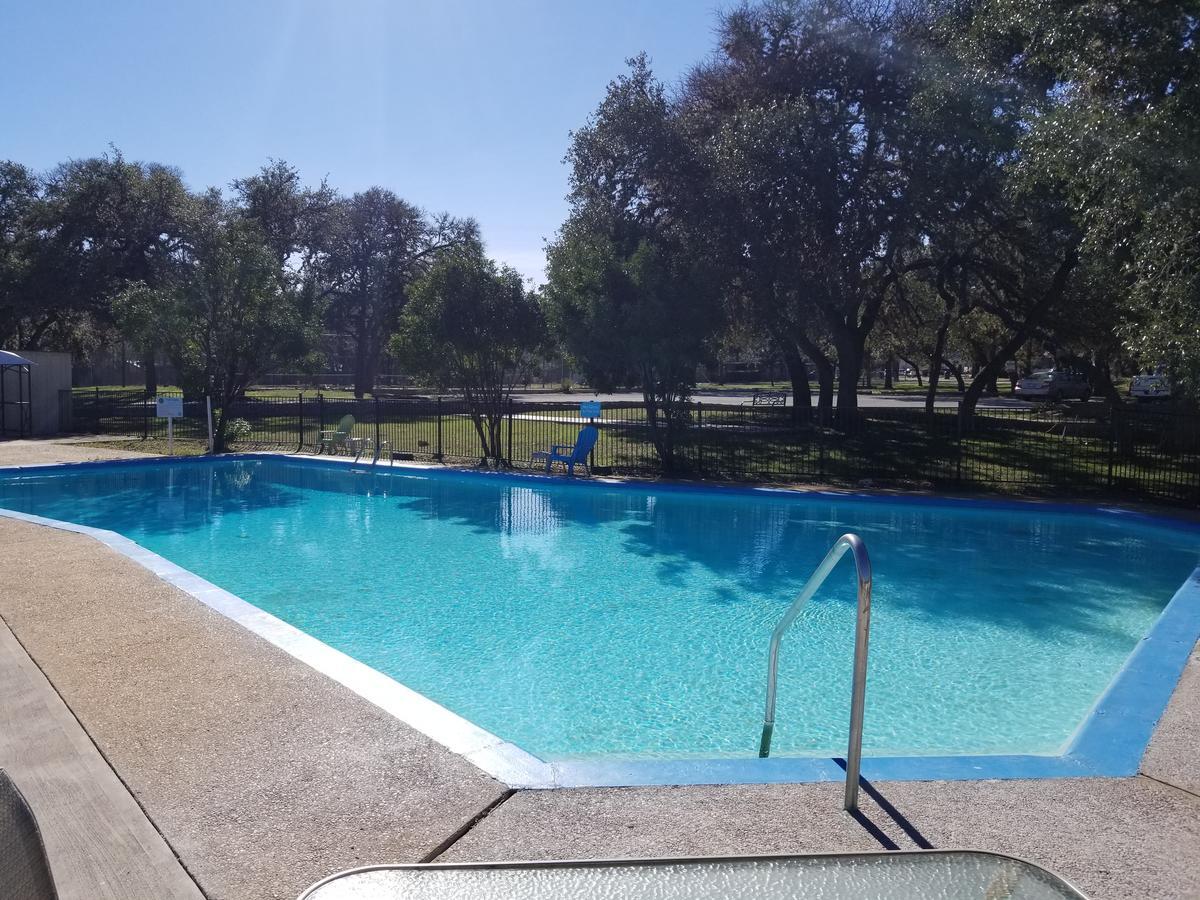 The Lodge At Cypress Falls Wimberley Zewnętrze zdjęcie