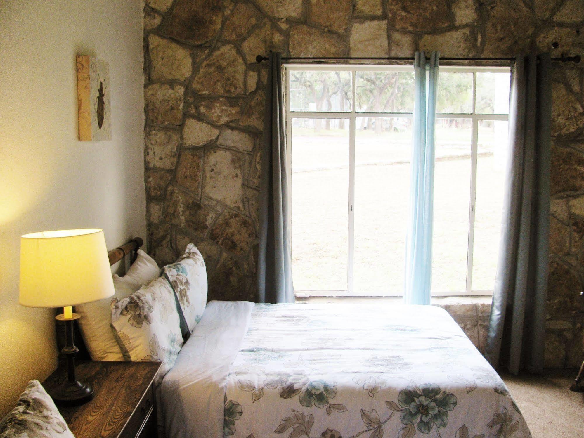 The Lodge At Cypress Falls Wimberley Zewnętrze zdjęcie