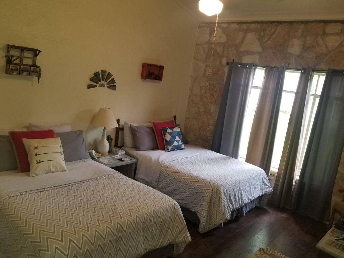 The Lodge At Cypress Falls Wimberley Zewnętrze zdjęcie